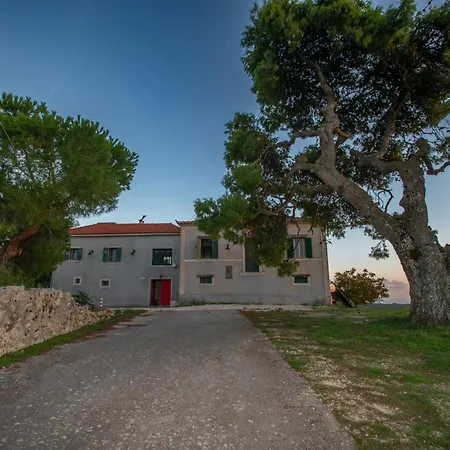 Villa Marfo Natural Park
